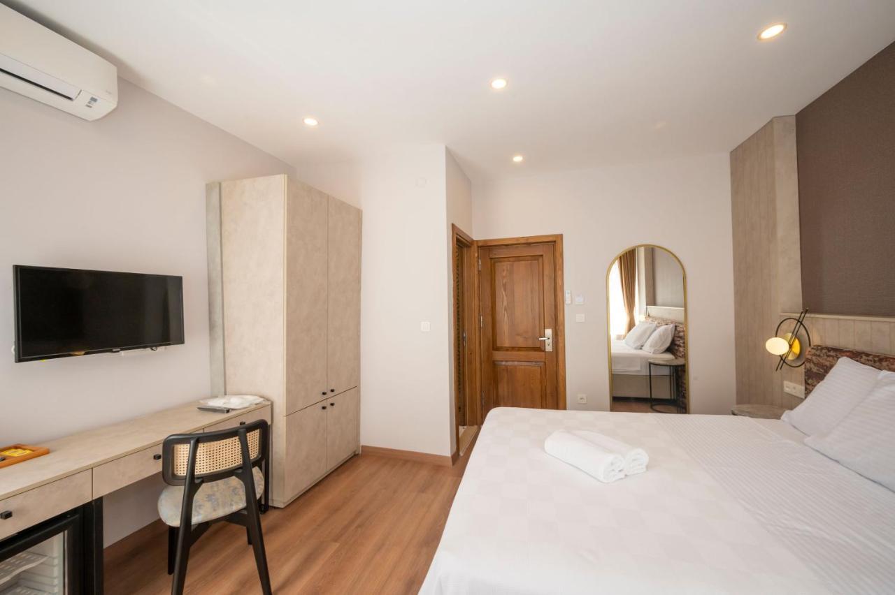 Taksim Suite Istanbul Bagian luar foto
